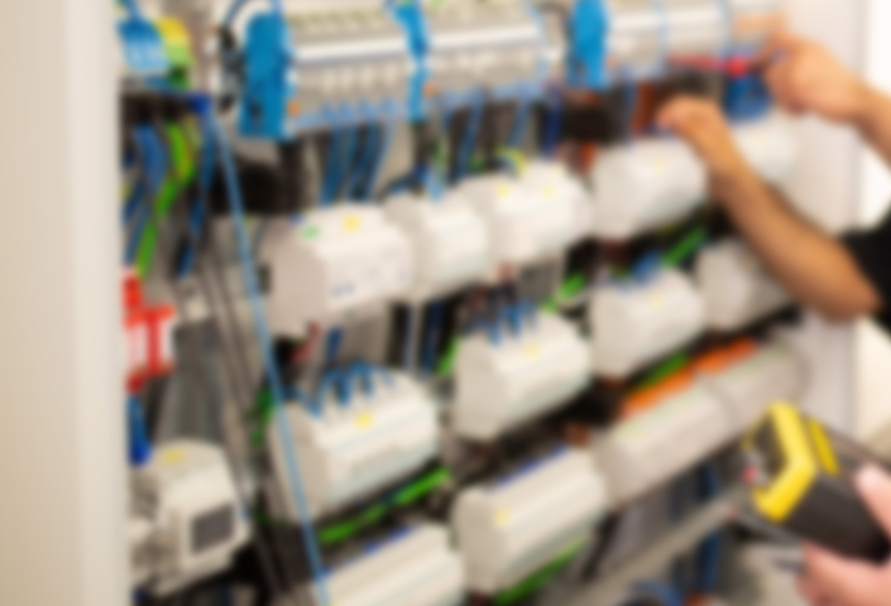 Schalt&shy;anlagen&shy;bau bei NB Elektro Inh. Naci Batur in Frankfurt am Main